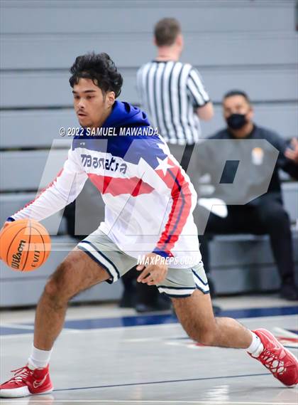 Thumbnail 3 in Maranatha vs  Oak Park (20th Annual Rose City Round Ball Classic) photogallery.