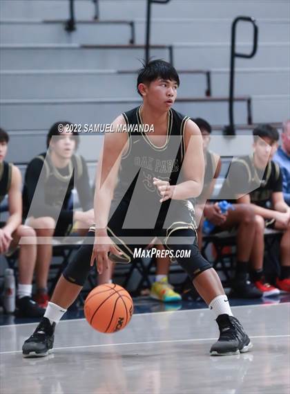 Thumbnail 3 in Maranatha vs  Oak Park (20th Annual Rose City Round Ball Classic) photogallery.