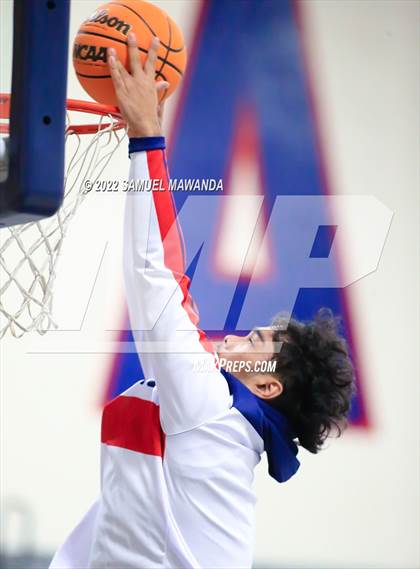 Thumbnail 3 in Maranatha vs  Oak Park (20th Annual Rose City Round Ball Classic) photogallery.