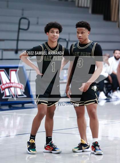 Thumbnail 2 in Maranatha vs  Oak Park (20th Annual Rose City Round Ball Classic) photogallery.
