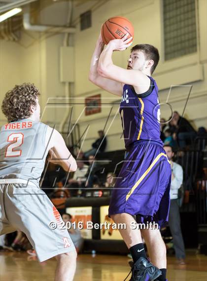 Thumbnail 3 in Griffith Institute vs Amherst Central photogallery.