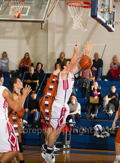 Thumbnail 2 in Pearce vs. Madison (McDonald's Texas Invitational) photogallery.
