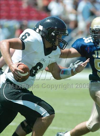 Thumbnail 2 in Bishop Lynch vs. Dallas Jesuit (North Texas Classic) photogallery.