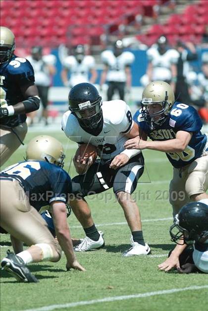 Thumbnail 2 in Bishop Lynch vs. Dallas Jesuit (North Texas Classic) photogallery.