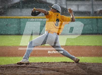 Thumbnail 3 in Marcos de Niza @ Mountain View photogallery.