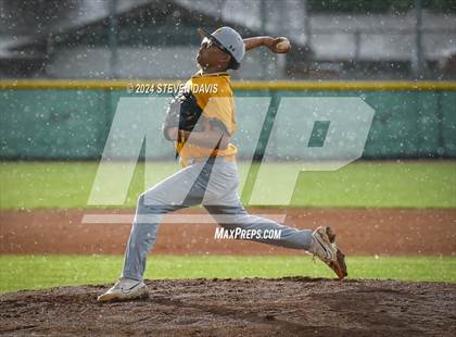 Thumbnail 1 in Marcos de Niza @ Mountain View photogallery.