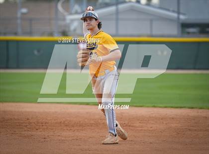 Thumbnail 2 in Marcos de Niza @ Mountain View photogallery.