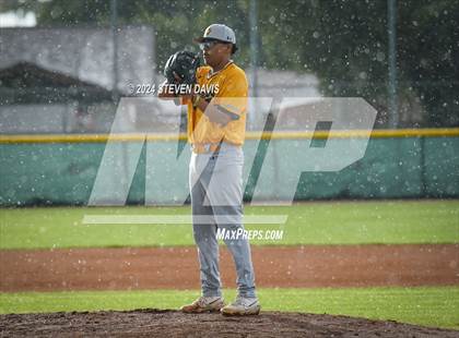 Thumbnail 2 in Marcos de Niza @ Mountain View photogallery.