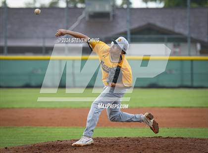 Thumbnail 2 in Marcos de Niza @ Mountain View photogallery.