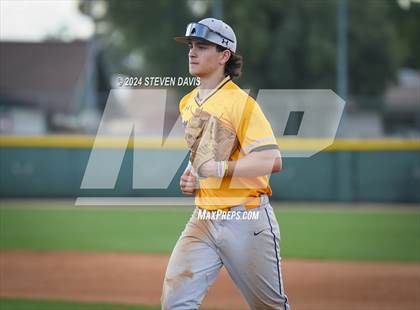 Thumbnail 2 in Marcos de Niza @ Mountain View photogallery.