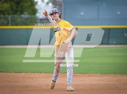 Thumbnail 2 in Marcos de Niza @ Mountain View photogallery.