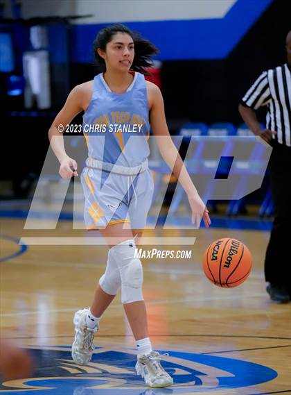 Thumbnail 1 in High Tech SD vs. Copper Canyon (Panther Hoops Classic) photogallery.