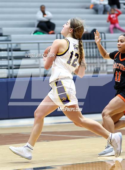 Thumbnail 3 in Haltom vs Wylie (Weatherford Raising Cane's Christmas Classic) photogallery.