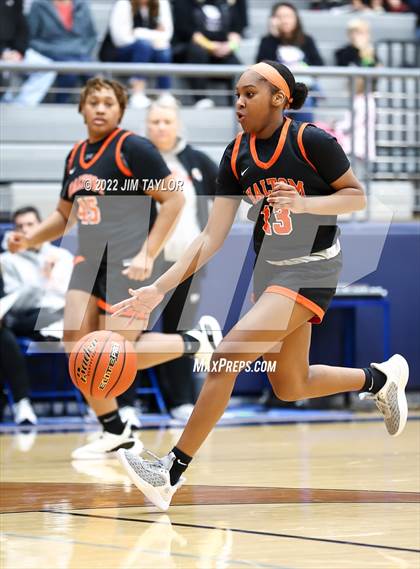 Thumbnail 3 in Haltom vs Wylie (Weatherford Raising Cane's Christmas Classic) photogallery.