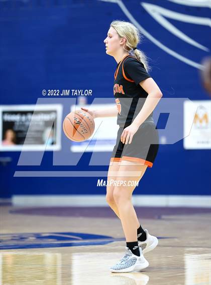 Thumbnail 1 in Haltom vs Wylie (Weatherford Raising Cane's Christmas Classic) photogallery.