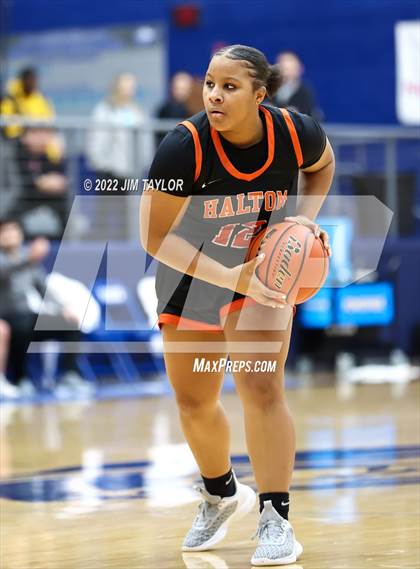 Thumbnail 1 in Haltom vs Wylie (Weatherford Raising Cane's Christmas Classic) photogallery.
