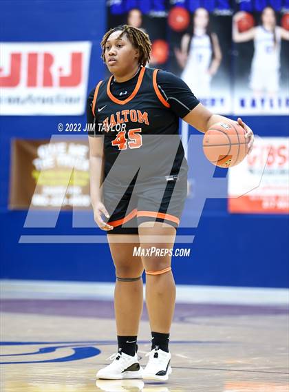 Thumbnail 1 in Haltom vs Wylie (Weatherford Raising Cane's Christmas Classic) photogallery.
