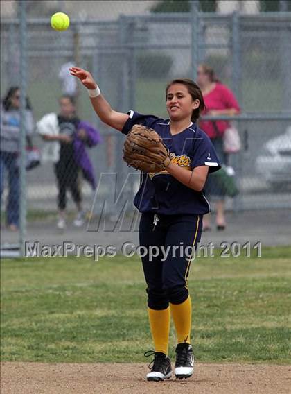 Thumbnail 2 in Westlake vs. Santa Clara (Valley Classic) photogallery.