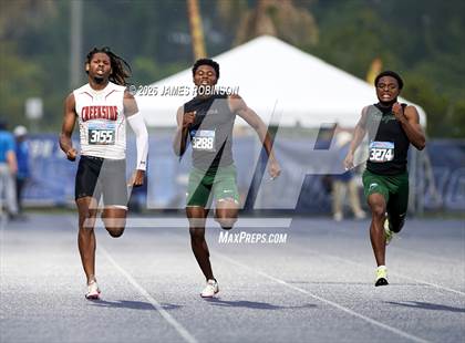 Thumbnail 1 in FHSAA Class 4A Final (200m) photogallery.