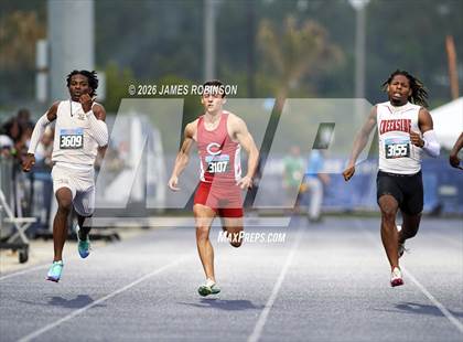 Thumbnail 1 in FHSAA Class 4A Final (200m) photogallery.