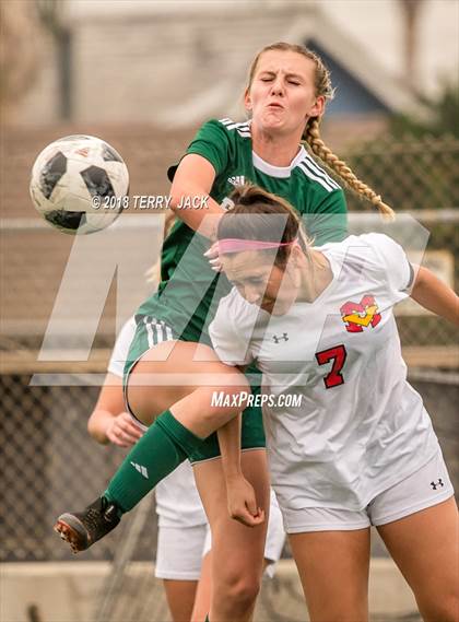 Thumbnail 3 in Edison vs Mission Viejo photogallery.