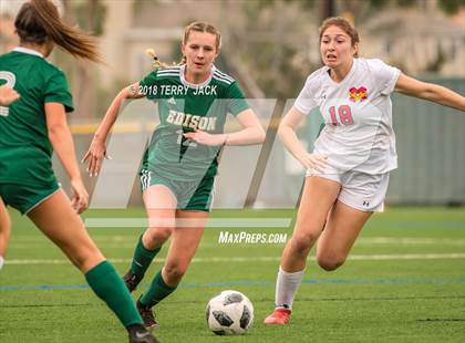 Thumbnail 3 in Edison vs Mission Viejo photogallery.