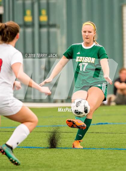 Thumbnail 2 in Edison vs Mission Viejo photogallery.