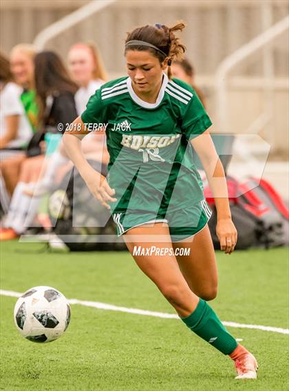 Thumbnail 2 in Edison vs Mission Viejo photogallery.
