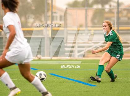 Thumbnail 3 in Edison vs Mission Viejo photogallery.