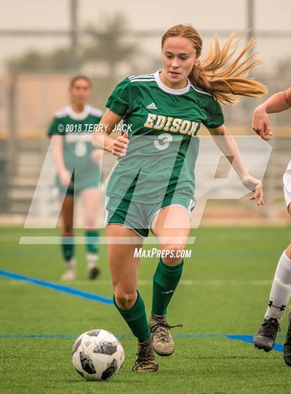 Thumbnail 2 in Edison vs Mission Viejo photogallery.
