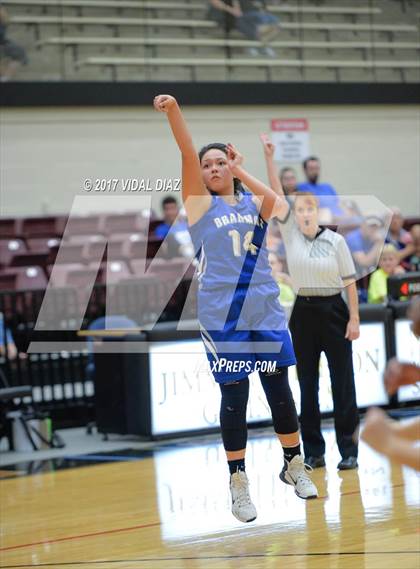 Thumbnail 1 in Madison vs. MacArthur photogallery.