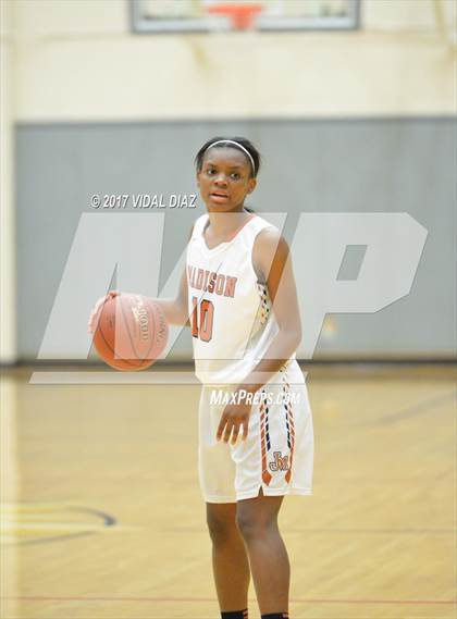 Thumbnail 1 in Madison vs. MacArthur photogallery.