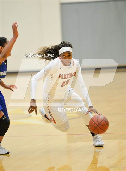 Thumbnail 3 in Madison vs. MacArthur photogallery.