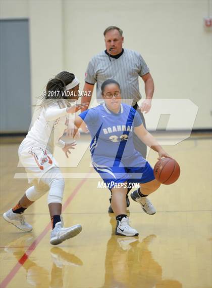 Thumbnail 3 in Madison vs. MacArthur photogallery.