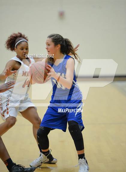 Thumbnail 3 in Madison vs. MacArthur photogallery.