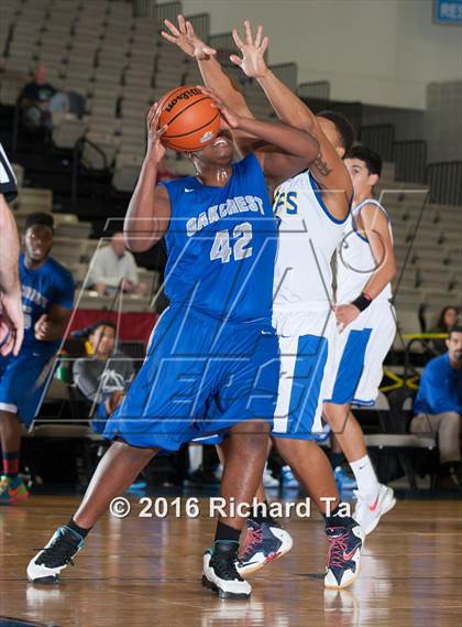 Thumbnail 3 in Buena vs Oakcrest (Boardwalk Basketball Classic) photogallery.