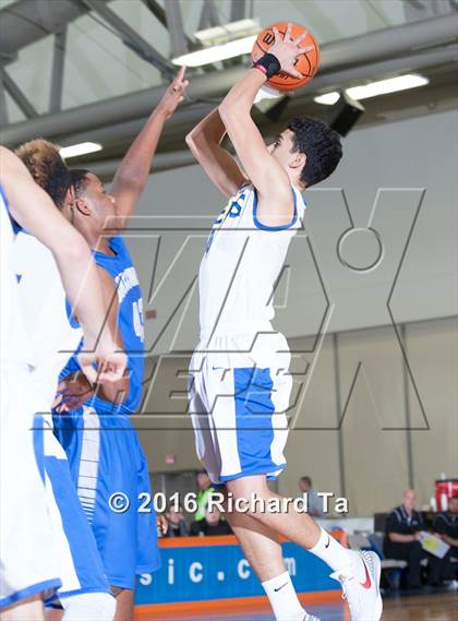 Thumbnail 3 in Buena vs Oakcrest (Boardwalk Basketball Classic) photogallery.