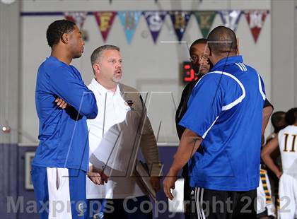 Thumbnail 3 in Grant vs. Eisenhower (St. Hope Elite Hoops Classic) photogallery.