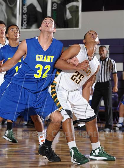 Thumbnail 1 in Grant vs. Eisenhower (St. Hope Elite Hoops Classic) photogallery.