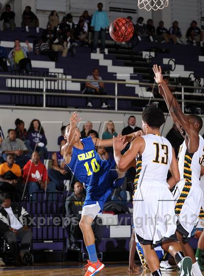 Thumbnail 1 in Grant vs. Eisenhower (St. Hope Elite Hoops Classic) photogallery.