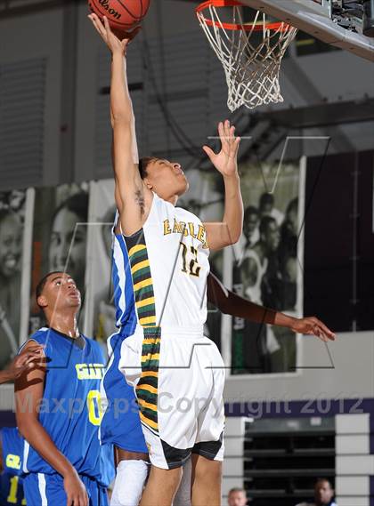 Thumbnail 2 in Grant vs. Eisenhower (St. Hope Elite Hoops Classic) photogallery.