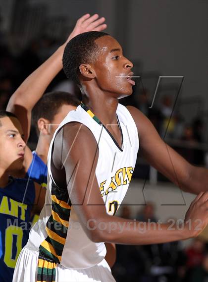 Thumbnail 1 in Grant vs. Eisenhower (St. Hope Elite Hoops Classic) photogallery.