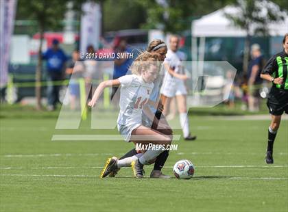 Thumbnail 2 in Notre Dame vs. Visitation Academy (MSHSAA Class 2 Championship) photogallery.