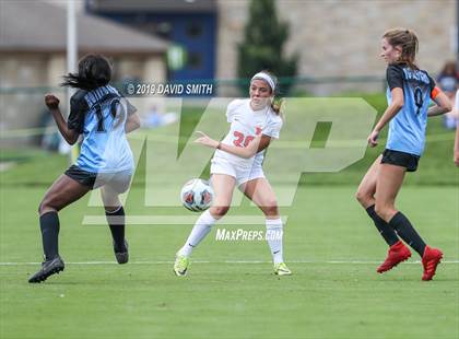 Thumbnail 2 in Notre Dame vs. Visitation Academy (MSHSAA Class 2 Championship) photogallery.