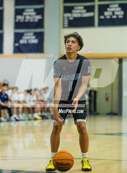 Thumbnail 1 in Santiago @ Chino Hills photogallery.