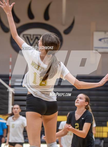 Thumbnail 2 in Del Norte @ Westview photogallery.