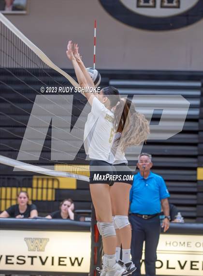Thumbnail 1 in Del Norte @ Westview photogallery.