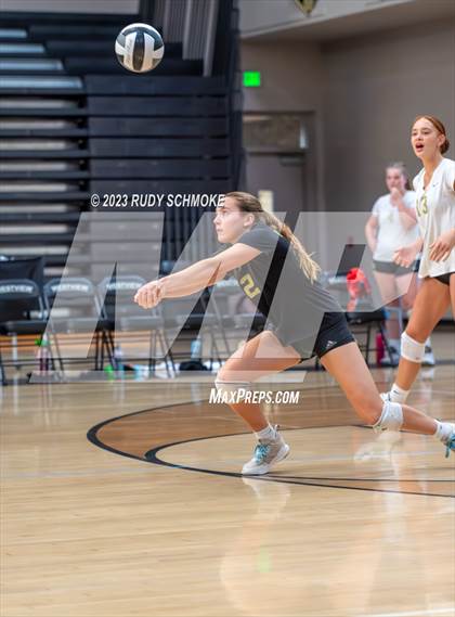 Thumbnail 2 in Del Norte @ Westview photogallery.