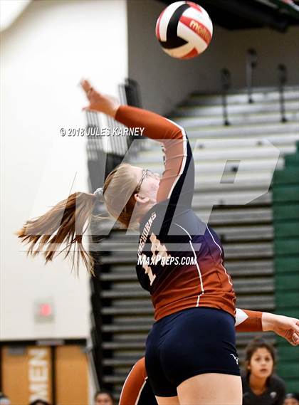 Thumbnail 2 in Legacy vs Palo Verde photogallery.