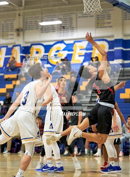 Thumbnail 2 in Rio Mesa @ Agoura photogallery.